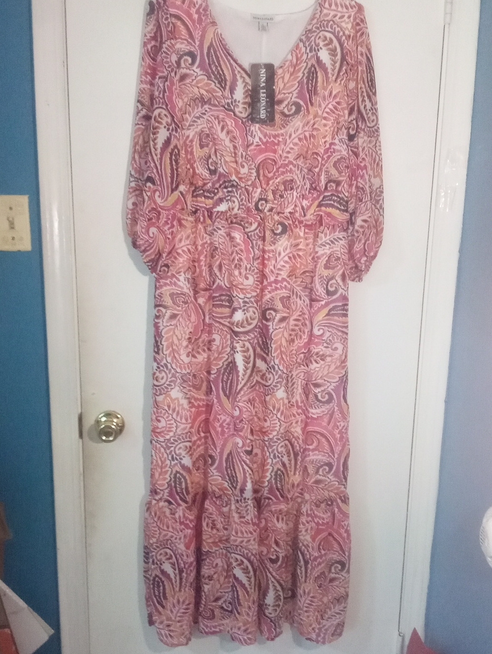 Nina Leonard Pink Paisley Maxi Dress with V-Neck Large NWT $57 Lightweight